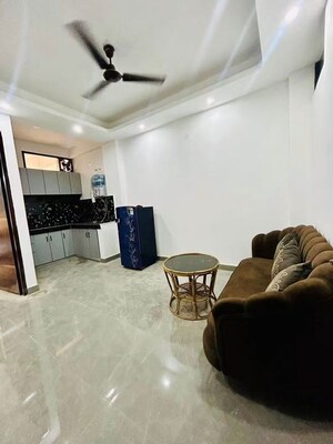 1 BHK Builder Floor For Rent in Chattarpur