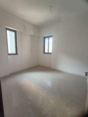 Room in 3 BHK Apartment at Marathon Monte South, Byculla West – for Rent