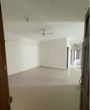 Bathroom in 3 BHK Apartment at Radium Apartments, Hasanganj – for Rent