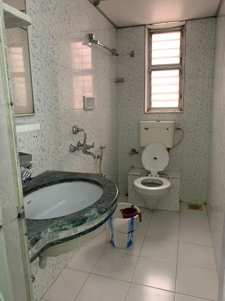 Bathroom, meera-society-2 2 Bedroom 1200 Sq.Ft. Apartment In Pune Cantonment Pune 10595661