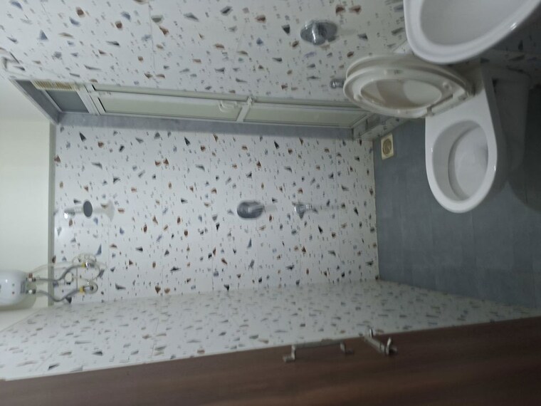 Bathroom, raunak-residency-thane 1 Bedroom 445 Sq.Ft. Apartment In Pokhran Road No One Thane 10543732