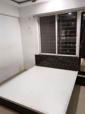 Room in 2 BHK Apartment at Pristine Greens, Moshi – for Rent