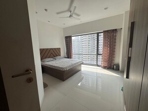 4 BHK Apartment For Rent in Lodha World View, Worli