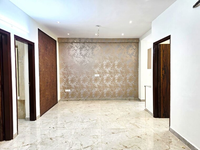 Room, royale-wind-cross 3.5 Bedroom 1800 Sq.Ft. Apartment In Ambala Highway Zirakpur 10595728