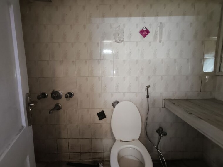 Bathroom, brindaban-chs 2 Bedroom 900 Sq.Ft. Apartment In Poonam Nagar Mumbai 10595732