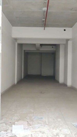  Showroom For Rent in Gurukul