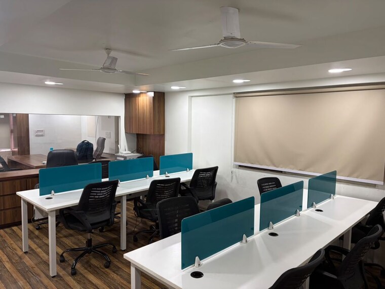 Team Area, gulbai tekra Commercial Office Space 700 Sq.Ft. In Gulbai Tekra Ahmedabad 10586677