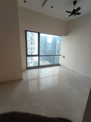 Room in 4 BHK Apartment at Lodha World View, Worli – for Rent