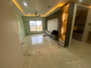 2 BHK Apartment For Rent in Paradigm Green Acrres, Bandra West