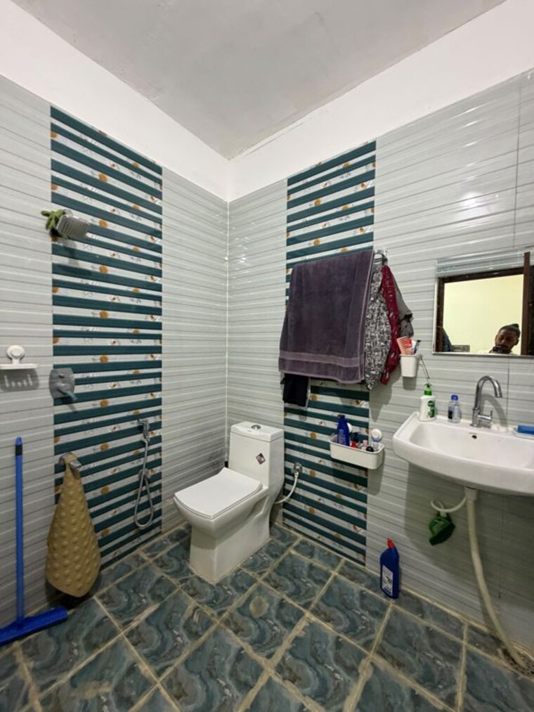 Bathroom, hsr layout 1 Bedroom 600 Sq.Ft. Builder Floor In Hsr Layout Bangalore 10595761
