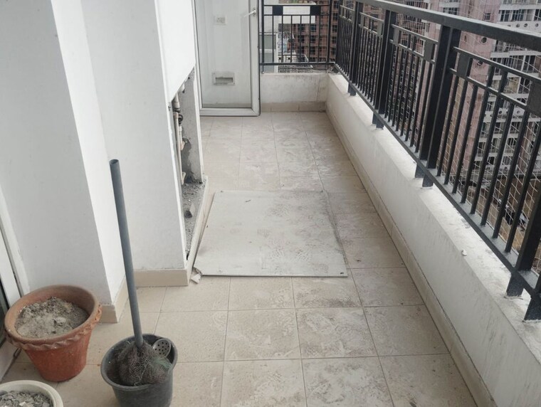 Balcony, gulshan-ikebana 3 Bedroom 1495 Sq.Ft. Apartment In Sector 143 Noida 10595771