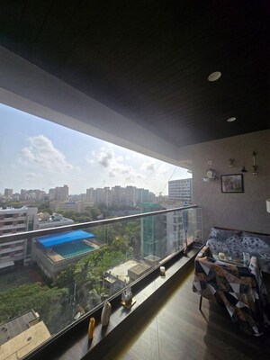 Team Area in 1 BHK Apartment at Pegasus Tower, Andheri West – for Rent
