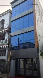 6+ BHK + Servant Room 6000 Sq.Ft. Builder Floor in Gomti Nagar