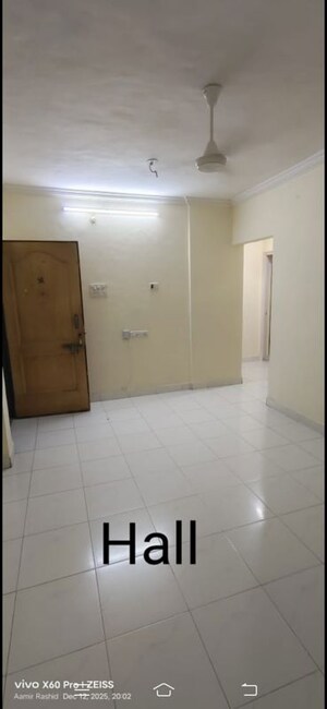 Room in 2 BHK Apartment at Vedant Complex CHS, Samata Nagar – for Rent