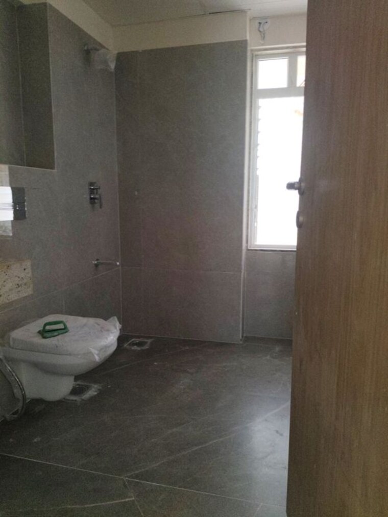Bathroom, ghodawat-skystar 2 Bedroom 750 Sq.Ft. Apartment In Goregaon West Mumbai 10595790