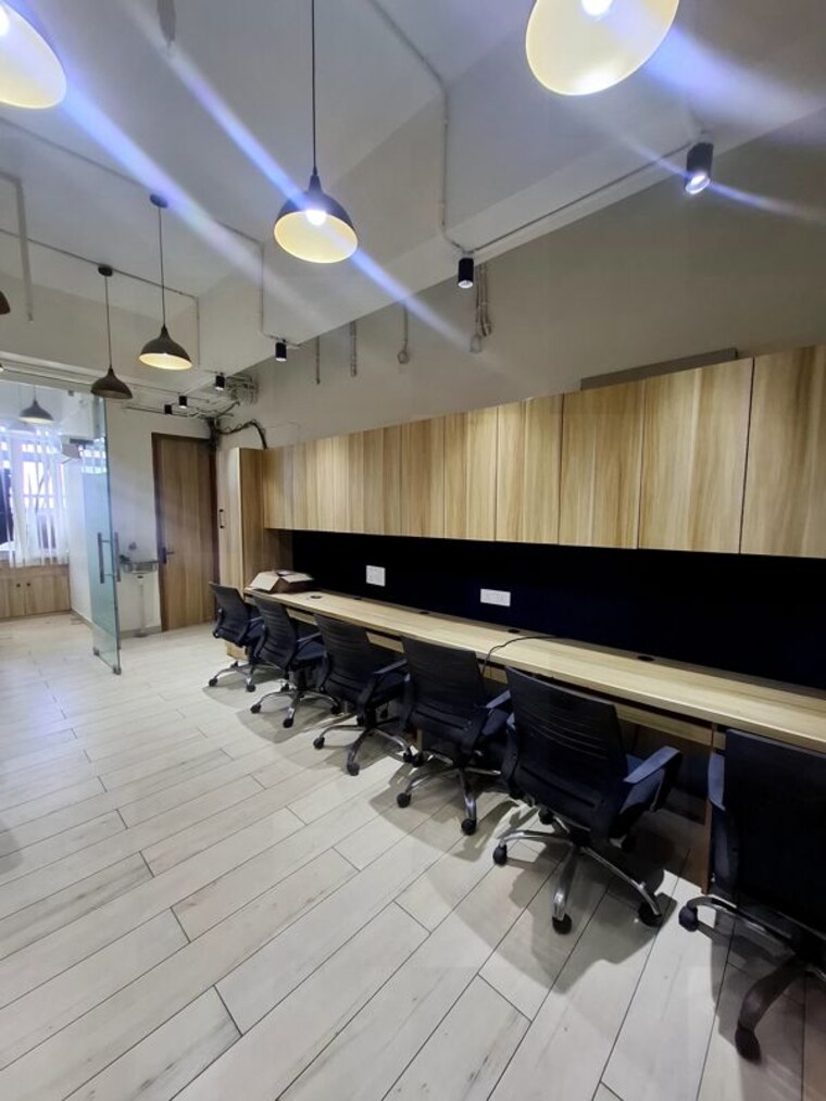 Team Area, netaji subhash place Commercial Office Space 600 Sq.Ft. In Netaji Subhash Place Delhi 10595795