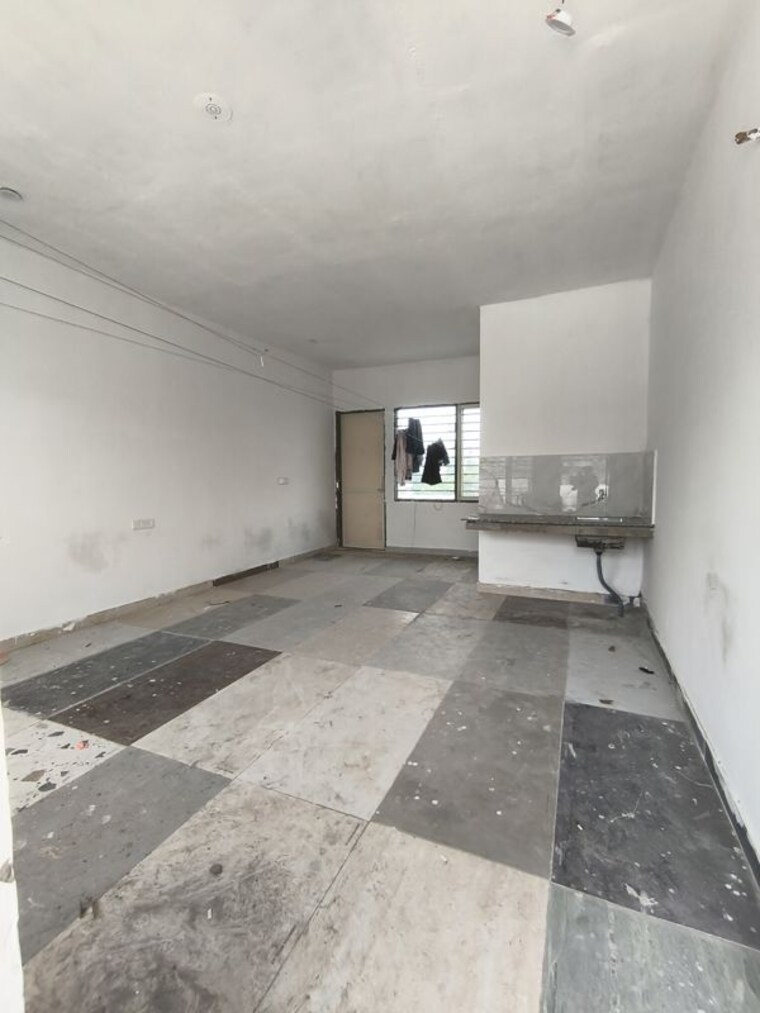 Room, sanauli 1 RK 1550 Sq.Ft. Builder Floor In Sanauli Zirakpur 10595808