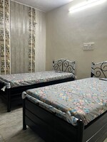 800 Sq.Ft. Pg in Patlipada