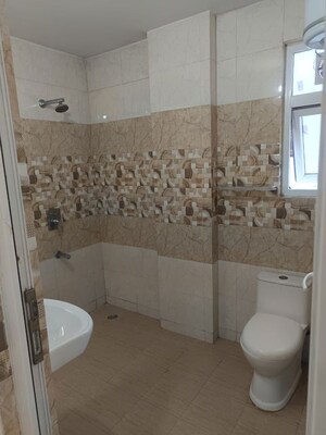 Bathroom in 1 BHK Builder Floor at Sector 23 – for Rent