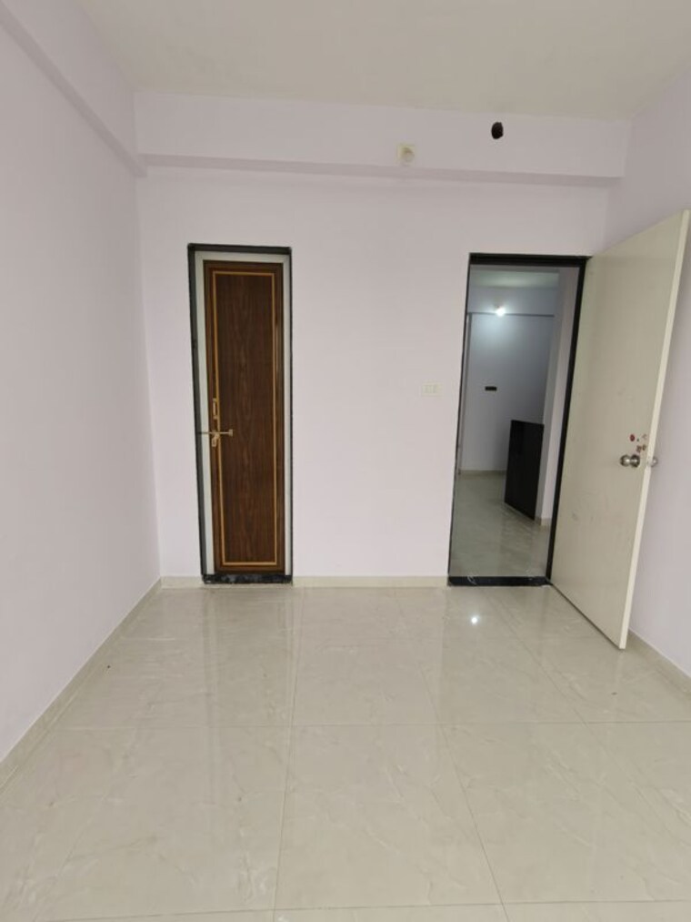 Room, dahin nagar 2 Bedroom 900 Sq.Ft. Apartment In Dahin Nagar Surat 10595858