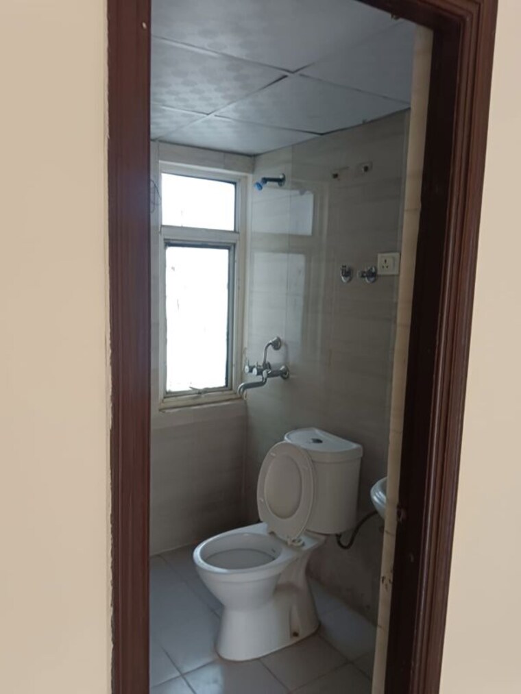 Bathroom, supertech-ecovillage-iii 2 Bedroom 1464 Sq.Ft. Apartment In Sector 16b Greater Noida Greater Noida 10595859