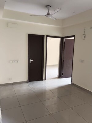 Room in 2 BHK Apartment at Supertech EcoVillage III, Sector 16b Greater Noida – for Rent