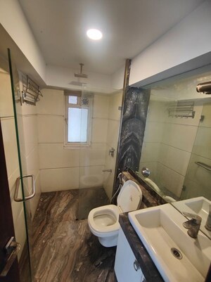 Team Area in 3 BHK Apartment at Andheri West – for Rent