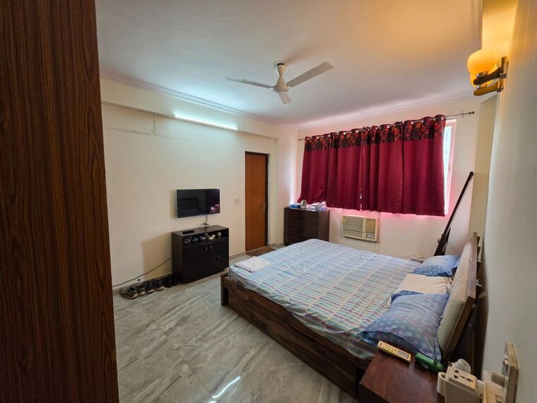 Bedroom, dlf-oakwood-estate 3 Bedroom 1650 Sq.Ft. Apartment In Dlf Phase ii Gurgaon 10595872