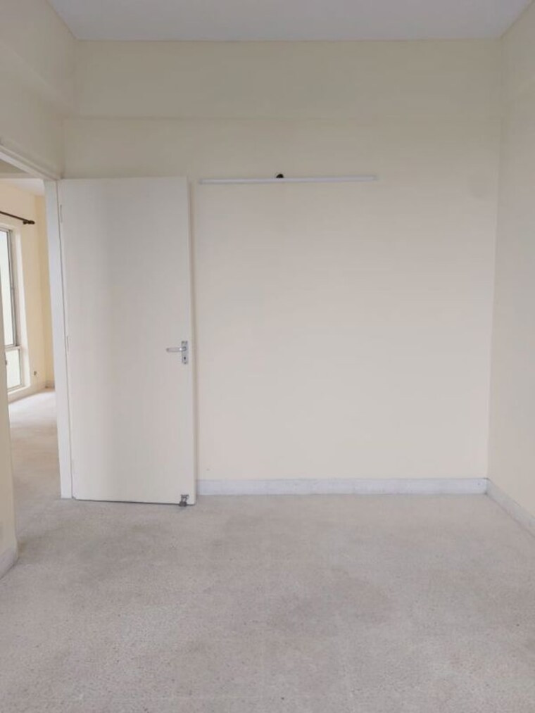 Room, dlf-regency-park-ii 2 Bedroom 1250 Sq.Ft. Apartment In Sector 27 Gurgaon 10595886