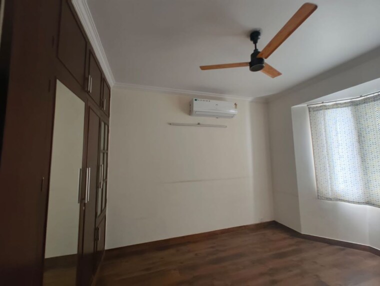 Room, unitech-palms 3 Bedroom 1550 Sq.Ft. Apartment In South City 1 Gurgaon 10595895