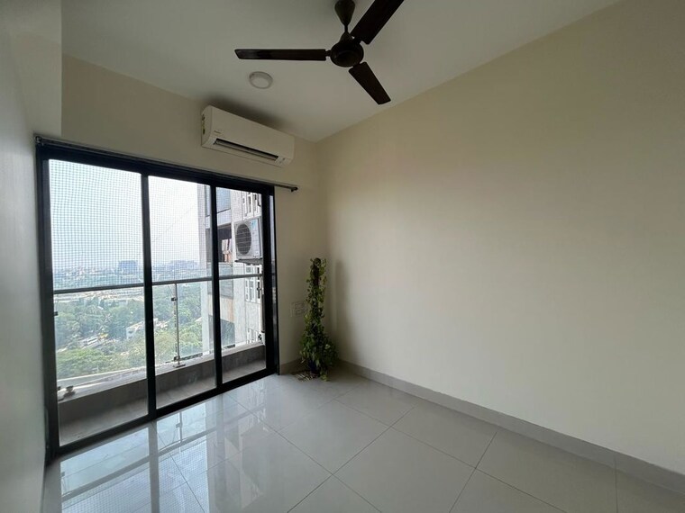 Room, hubtown-hill-crest 2.5 Bedroom 860 Sq.Ft. Apartment In Andheri East Mumbai 10595908
