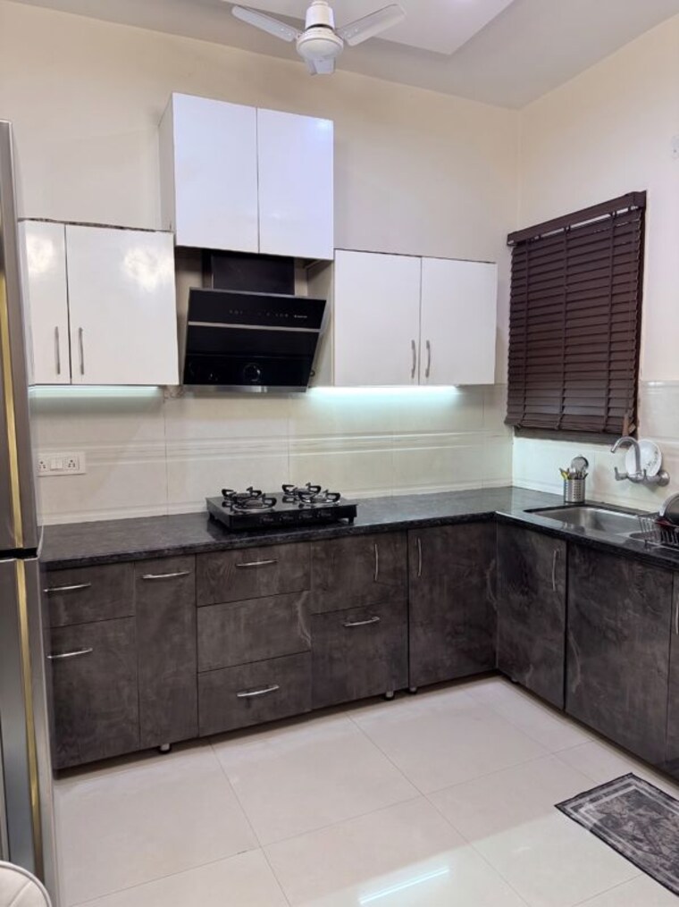 Kitchen, sector 125 3 Bedroom 140 Sq.Yd. Builder Floor In Sector 125 Kharar 10595912