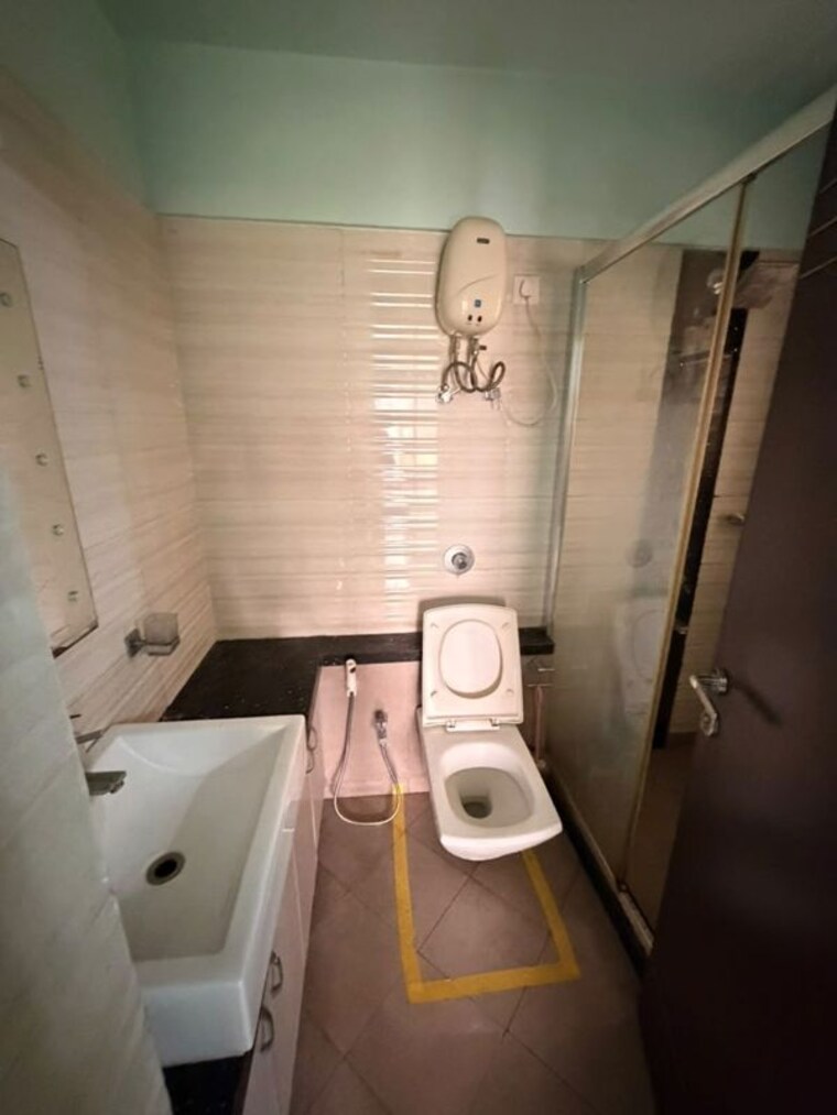 Bathroom, regency-cosmos 3 Bedroom 1500 Sq.Ft. Apartment In Baner Pune 10595922
