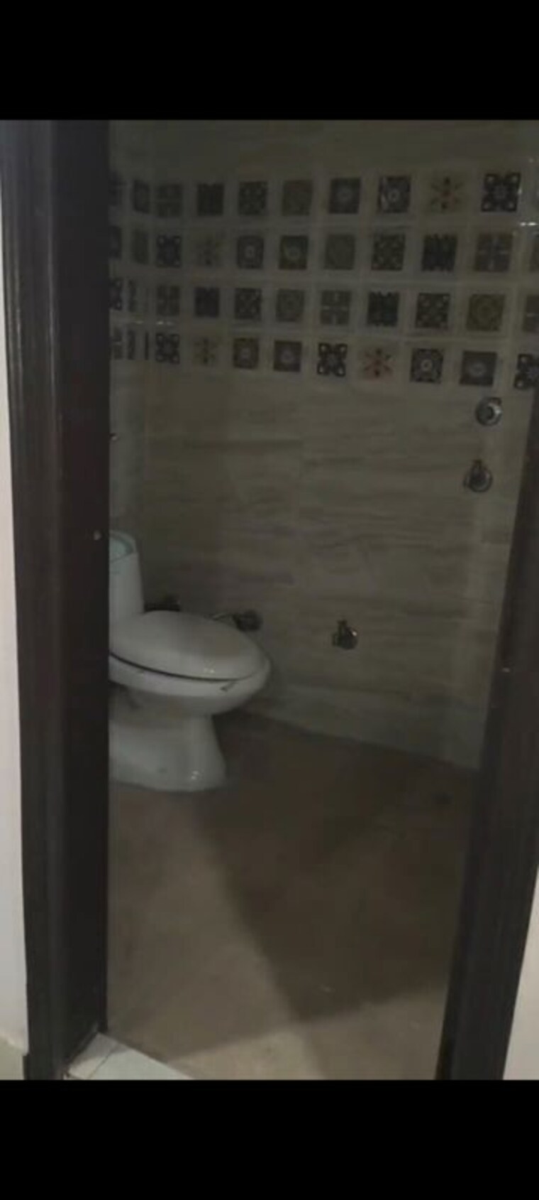 Bathroom, arsh-green-heights 2 Bedroom 950 Sq.Ft. Builder Floor In Gaur City 1 Greater Noida 10595932