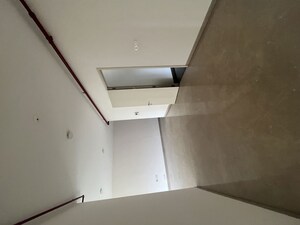 Furnished Amenities in 2 BHK Apartment at Kalpataru Radiance, Goregaon West – for Rent