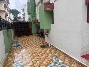 Balcony in 4 BHK Independent House at Vashi Sector 8 – for Rent