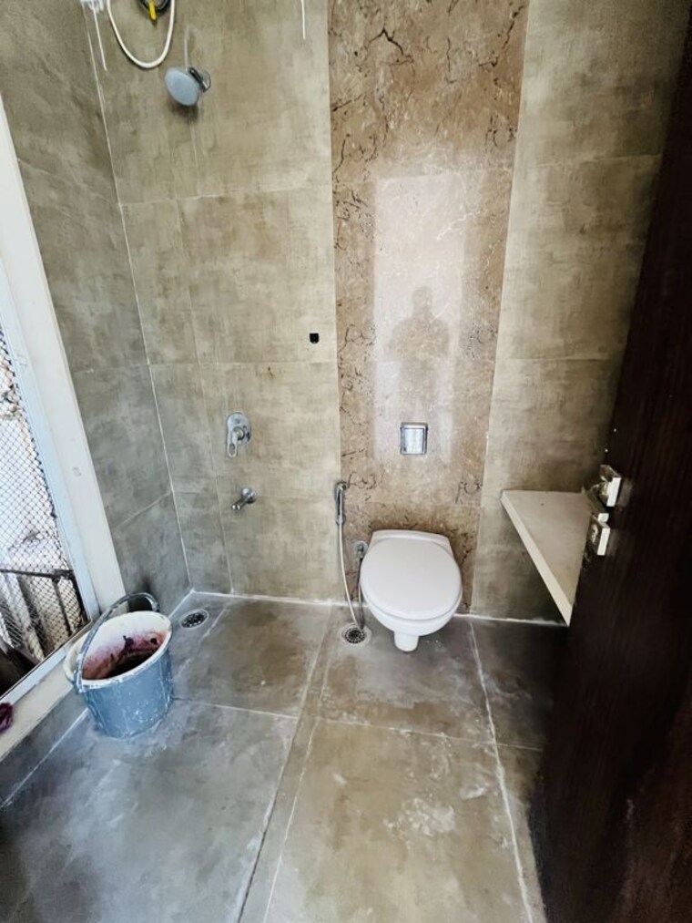 Bathroom, satellite-garden 1 Bedroom 425 Sq.Ft. Apartment In Goregaon East Mumbai 10582205