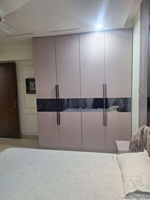 Room in 3 BHK Apartment at Piramal Vaikunth, Balkum Pada – for Sale