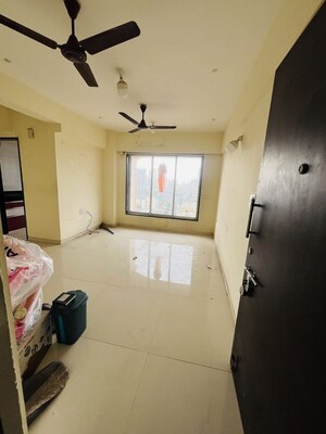 Furnished Amenities in 2 BHK Apartment at Karmvir Avant Sky Villa, Goregaon East – for Rent