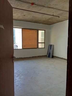 Room in  Office Space at Dilip Makskap Centre, Andheri West – for Rent