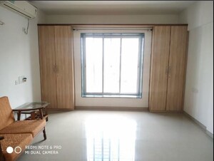 Bedroom in 3.5 BHK Apartment at Bhusari Colony – for Rent