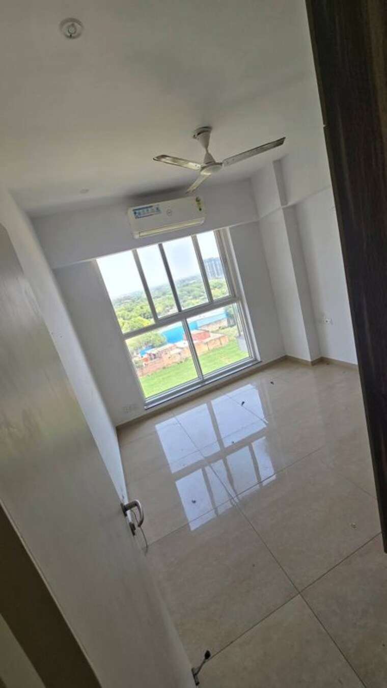 undefined, emaar-the-palm-drive-the-premier-terraces 3 Bedroom 1966 Sq.Ft. Apartment In Sector 66 Gurgaon 10596020