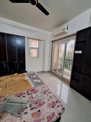 Bedroom in 2 BHK Apartment at Sheth Fiona, Pokhran Road No Two – for Rent