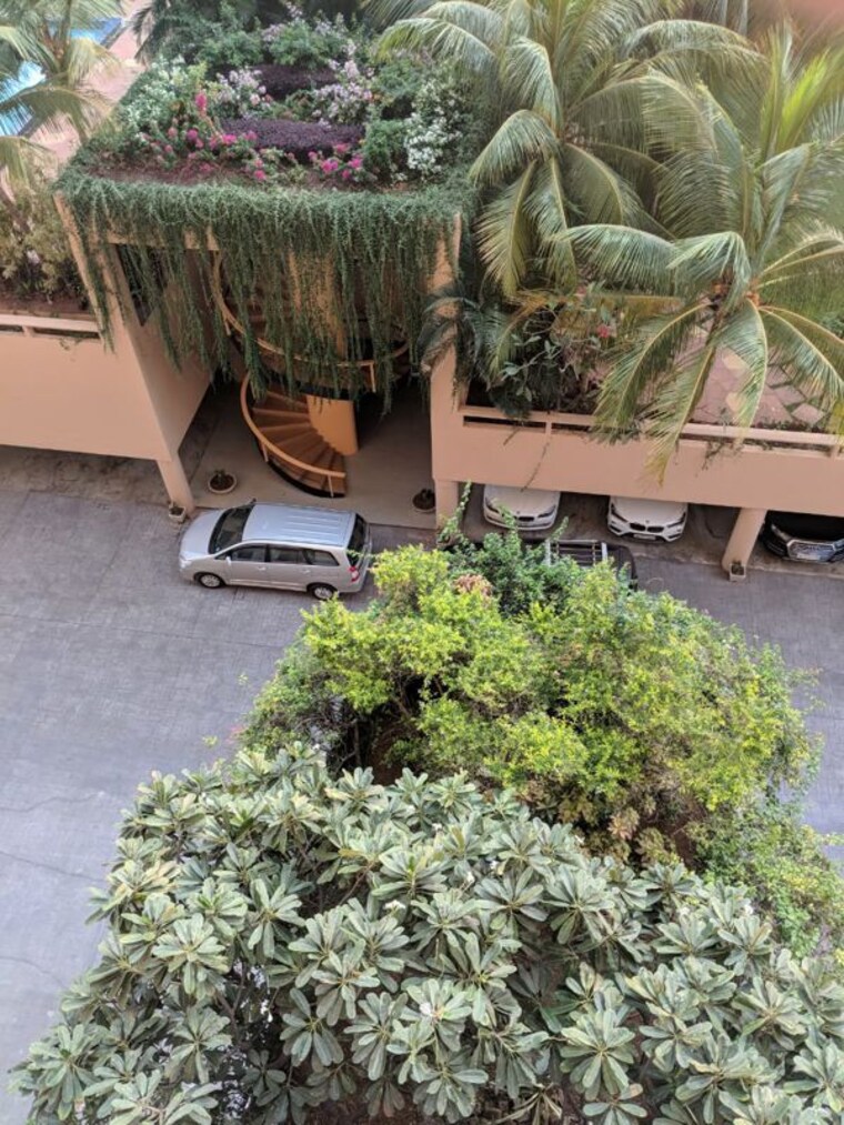 Garden, oberoi-springs 4 Bedroom 3200 Sq.Ft. Apartment In Andheri West Mumbai 10596022