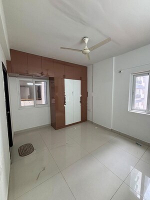 Room in 2 BHK Apartment at Praneeth Pranav Solitaire, Bachupally – for Rent