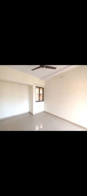 Room in 1 BHK Apartment at Puranik Grand Central, Vartak Nagar – for Rent