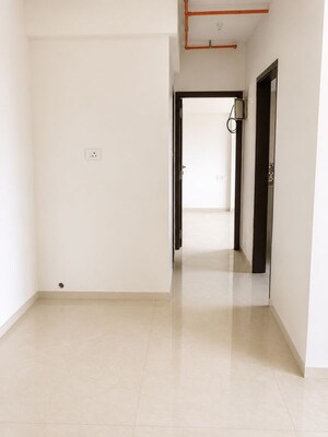 Room in 1 BHK Apartment at Rajlaxmi Residency Khar East, Khar East – for Rent