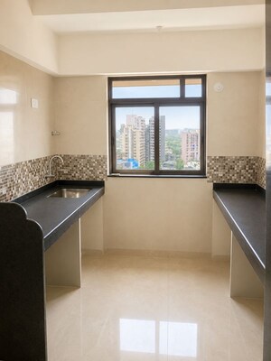 Room in 1 BHK Apartment at Rajlaxmi Residency Khar East, Khar East – for Rent