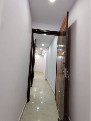 Building Lobby in 2 BHK Builder Floor at Jawahar Nagar – for Sale