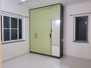 Room in 3 BHK Apartment at Jayabheri The Summit, Narsingi – for Rent